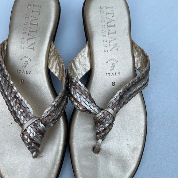 Italian Shoemakers Gold Metallic  Sandals Size 6 - Picture 1 of 5